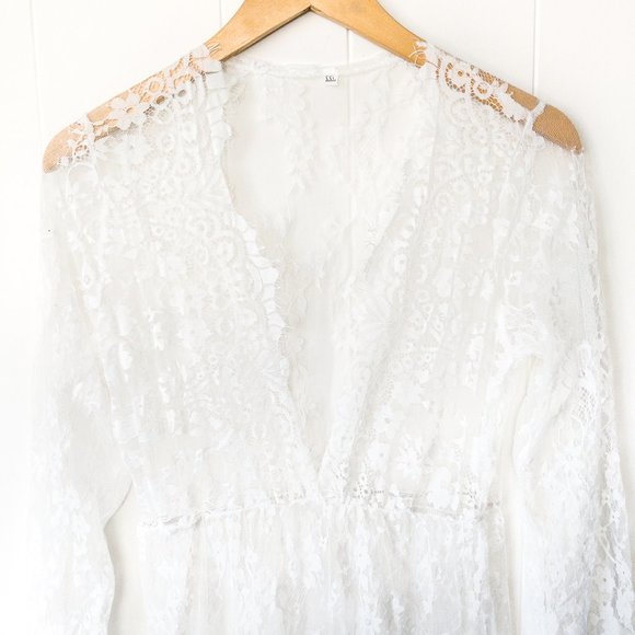 Deep V-Neck Lace Dress - Picture 4 of 8